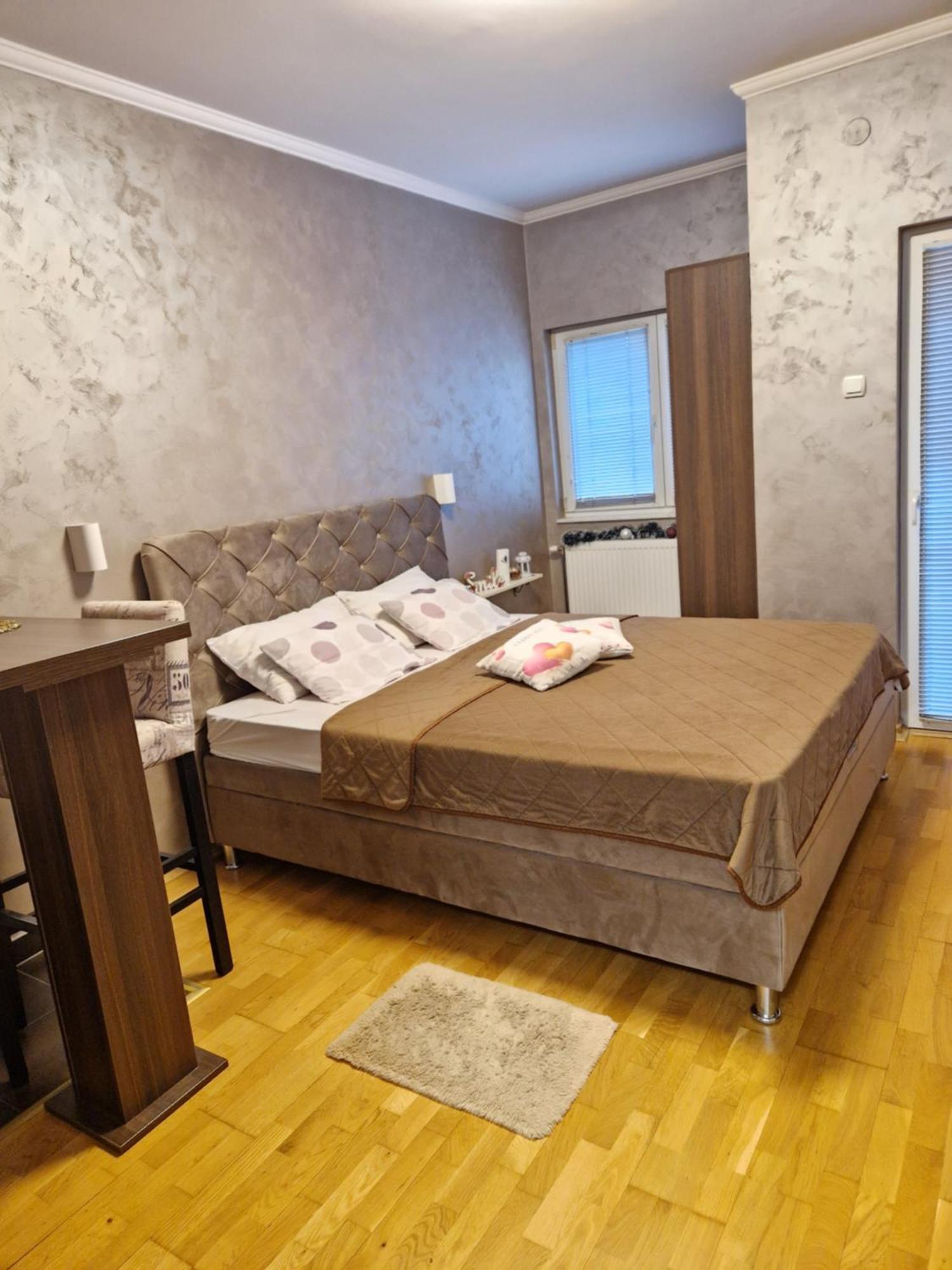 Apartman Studio Diamond 苏博蒂察 外观 照片
